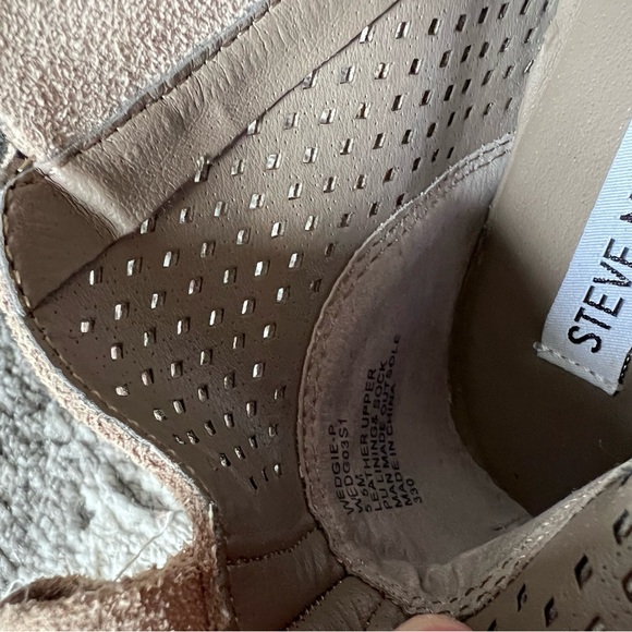 STEVE MADDEN booties size 5.5 - Picture 2 of 3